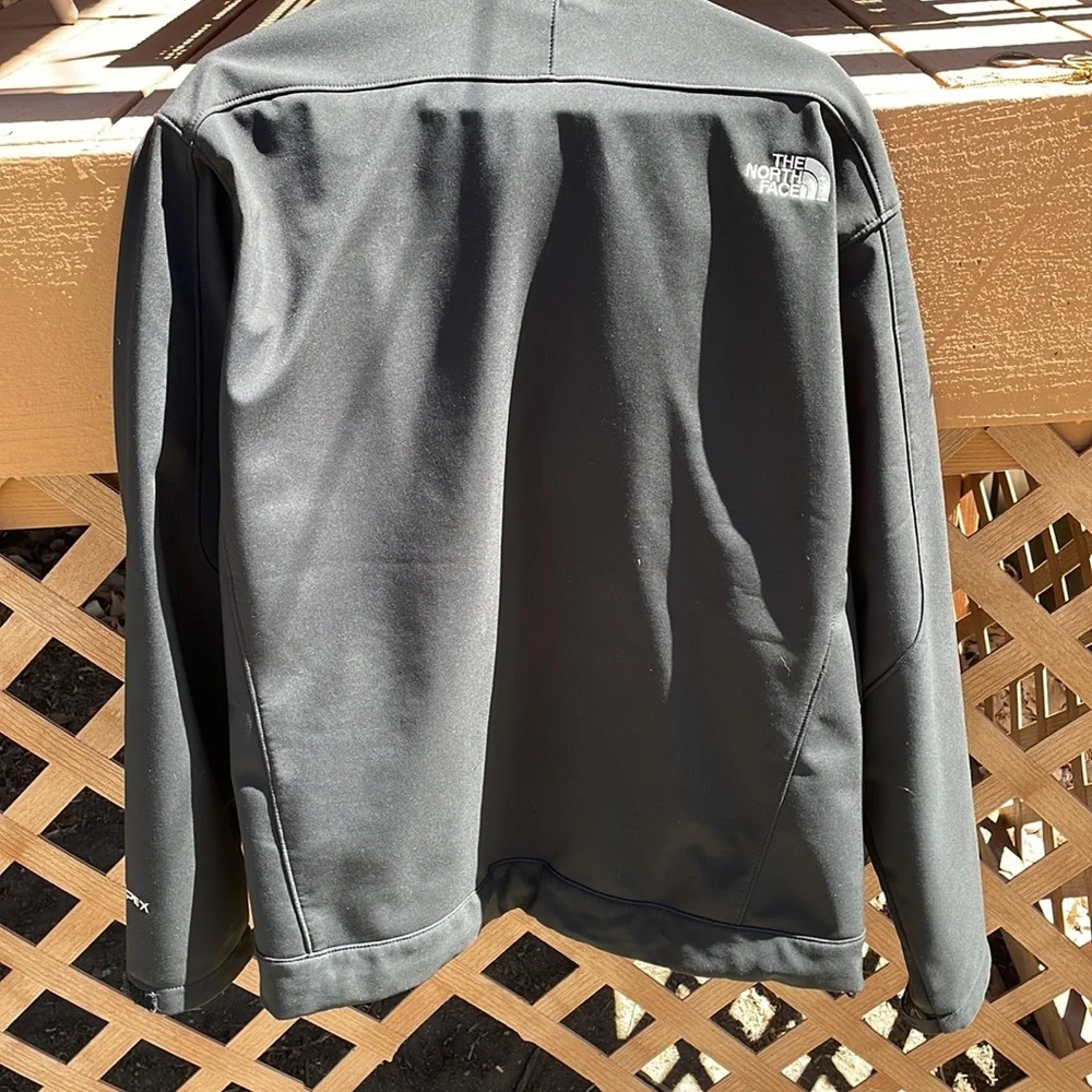 The North Face Black Softshell - Picture 2 of 2